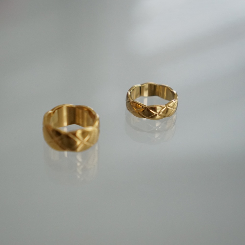 18k gold plated quit ring band, size 6,7,8 US